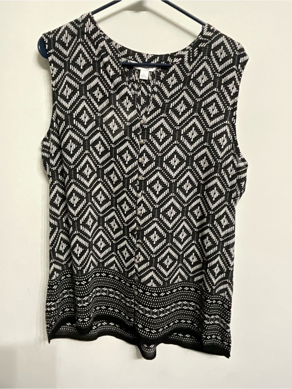 croft & barrow Black and White Geometric Sleeveless Tank